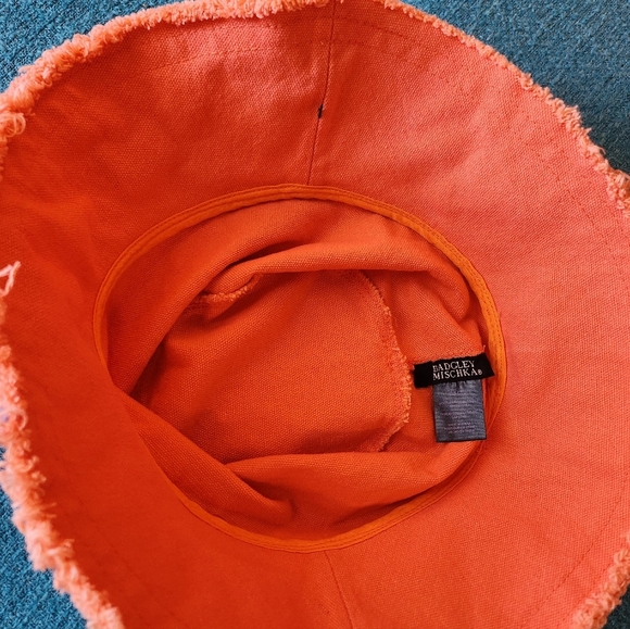 Badgley Mischka Hot Peach Canvas  Beaded Bucket Hat NWT - Picture 6 of 7